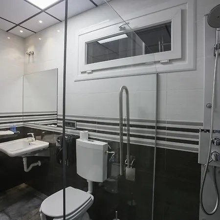 Pensión Llanos Extremadura 3*