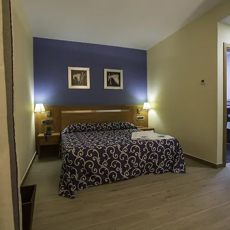 Pensión Llanos Extremadura 3*